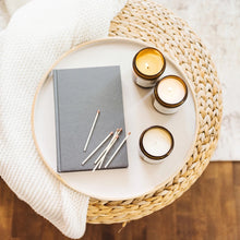 Charger l'image dans la galerie, bougie forêt enneigée
