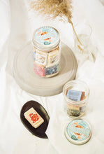 Charger l'image dans la galerie, Bonbonnière de mini savons